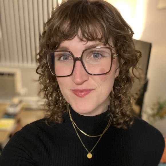 Meet your Posher, Katelyn - Picture 1 of 1